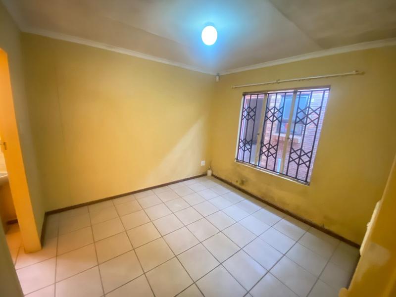 3 Bedroom Property for Sale in Protea Glen Gauteng