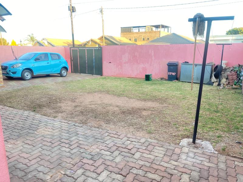 3 Bedroom Property for Sale in Protea Glen Gauteng