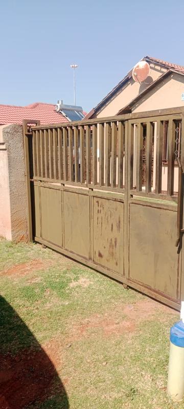 To Let 2 Bedroom Property for Rent in Dawn Park Gauteng