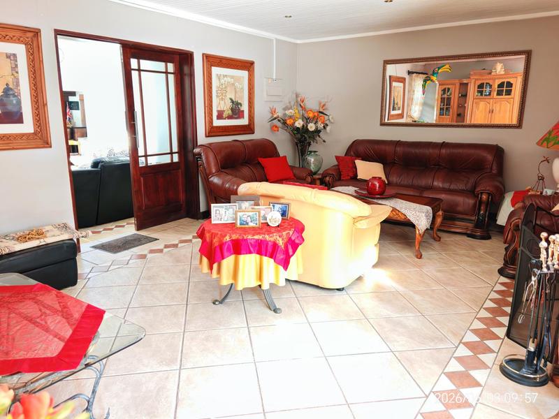 4 Bedroom Property for Sale in Wierda Park Gauteng