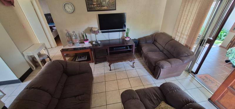 2 Bedroom Property for Sale in Thatchfield Gauteng