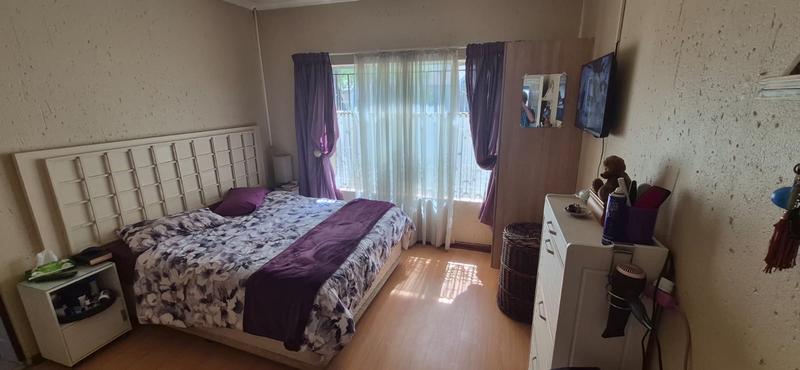2 Bedroom Property for Sale in Thatchfield Gauteng