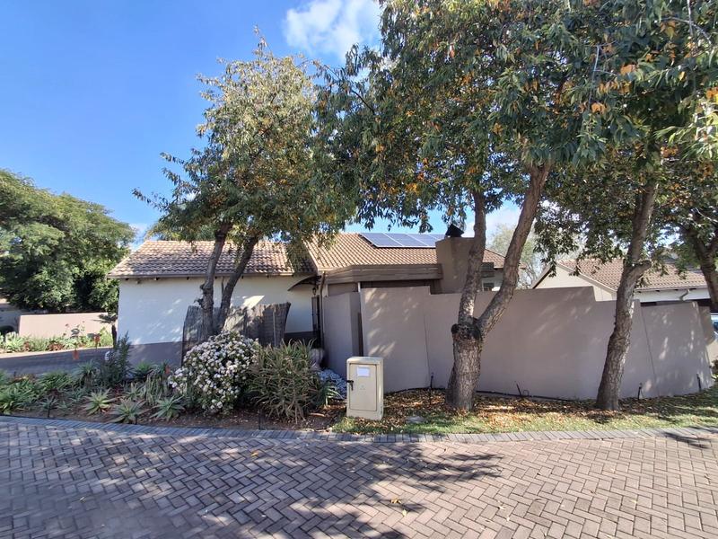 2 Bedroom Property for Sale in Thatchfield Gauteng