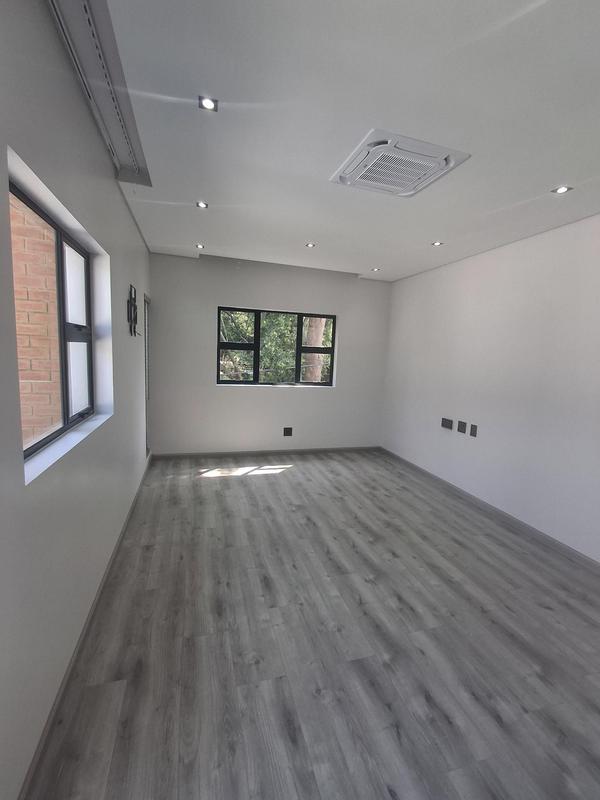 To Let 4 Bedroom Property for Rent in Linden Gauteng
