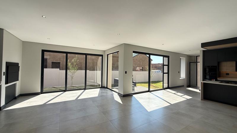 4 Bedroom Property for Sale in Fountainbrook Estate Gauteng