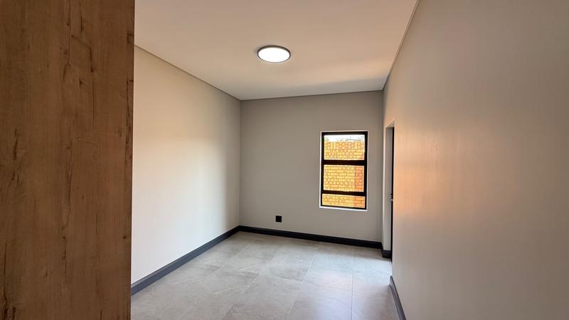 4 Bedroom Property for Sale in Fountainbrook Estate Gauteng