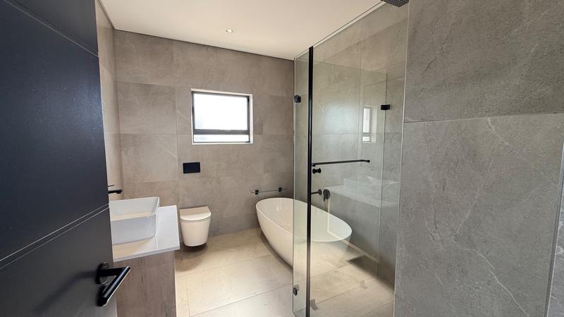 4 Bedroom Property for Sale in Fountainbrook Estate Gauteng