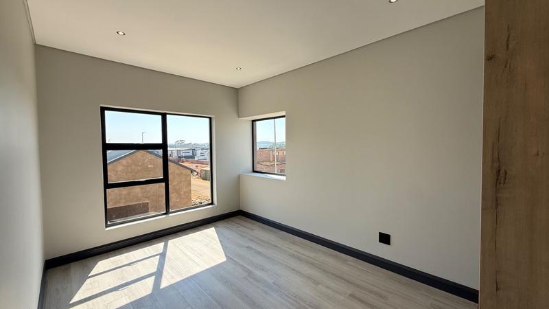 4 Bedroom Property for Sale in Fountainbrook Estate Gauteng