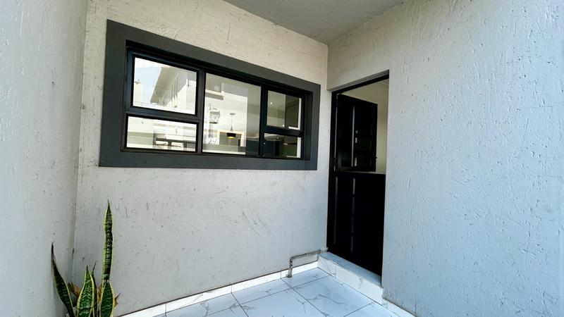 5 Bedroom Property for Sale in Savannah Country Estate Gauteng