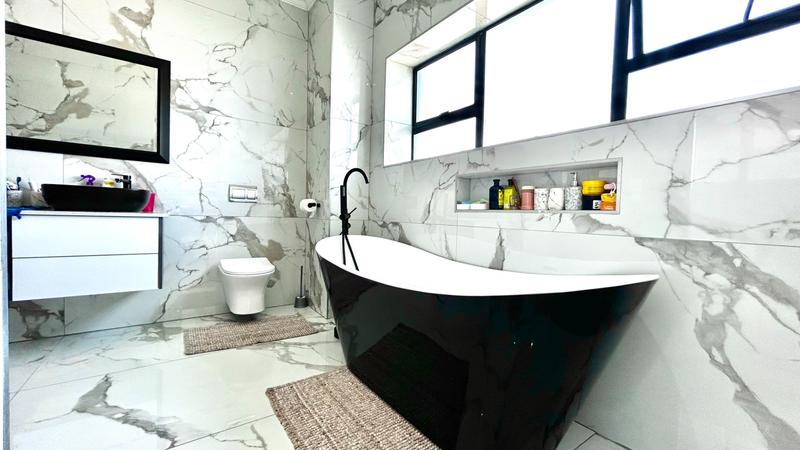 5 Bedroom Property for Sale in Savannah Country Estate Gauteng