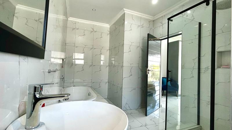5 Bedroom Property for Sale in Savannah Country Estate Gauteng