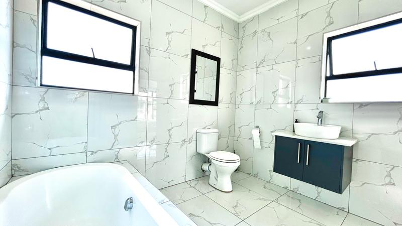 5 Bedroom Property for Sale in Savannah Country Estate Gauteng