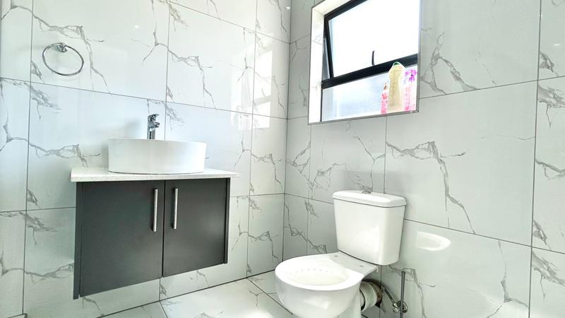 5 Bedroom Property for Sale in Savannah Country Estate Gauteng