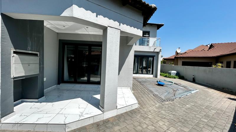 5 Bedroom Property for Sale in Savannah Country Estate Gauteng