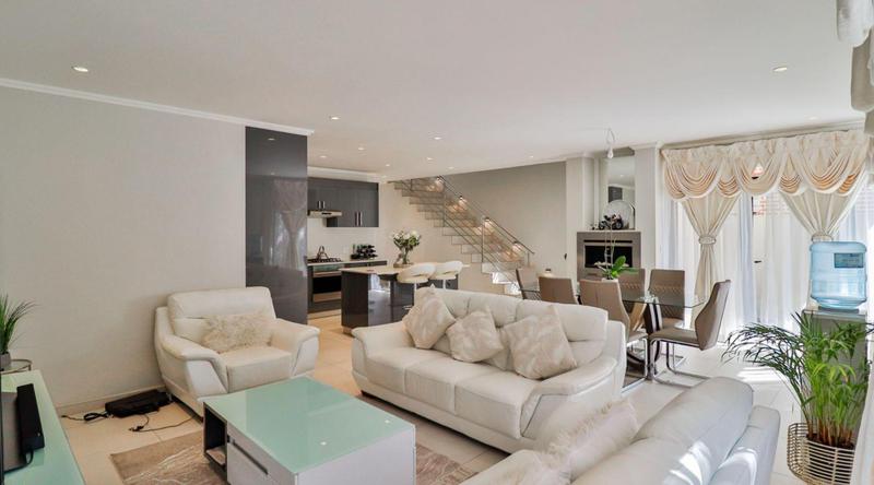 4 Bedroom Property for Sale in Bryanston Gauteng