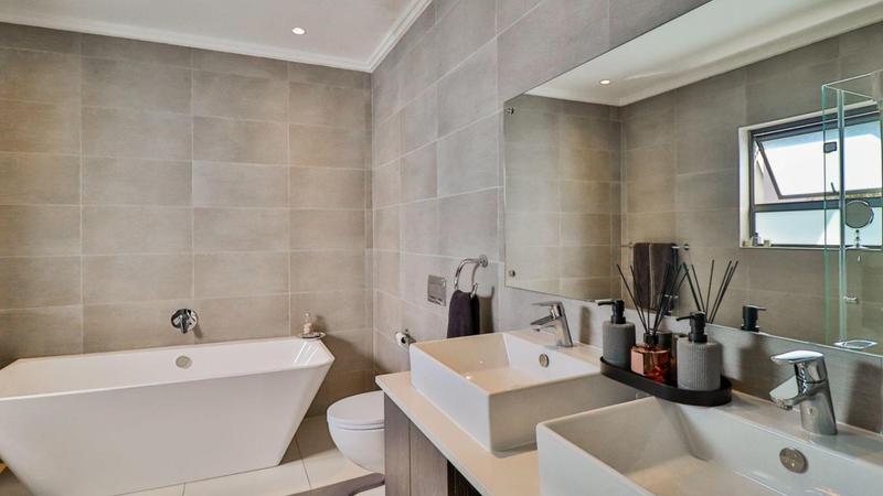 4 Bedroom Property for Sale in Bryanston Gauteng