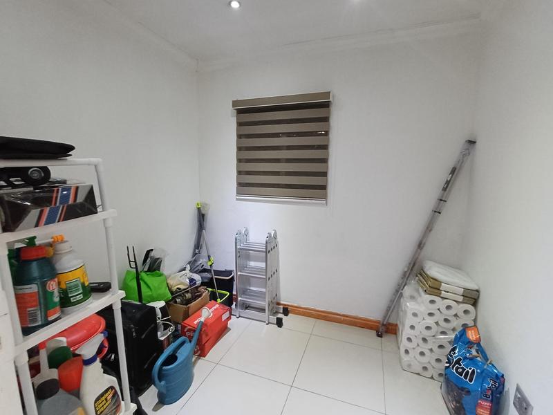 6 Bedroom Property for Sale in Erasmia Gauteng