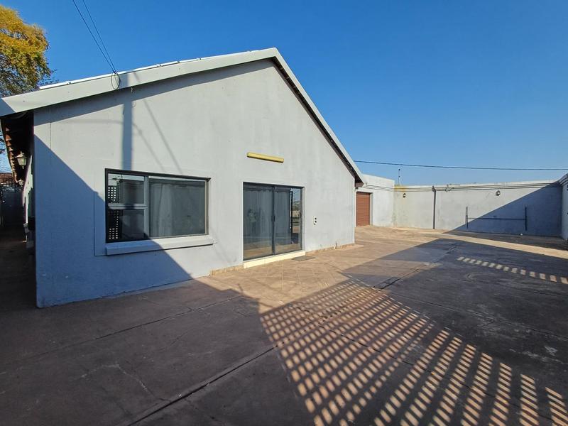 6 Bedroom Property for Sale in Erasmia Gauteng