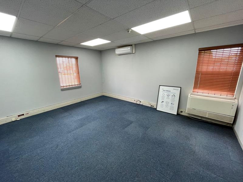 To Let Commercial Property for Rent in Die Hoewes Gauteng