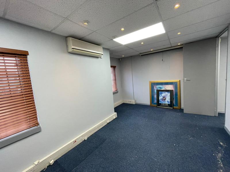 To Let Commercial Property for Rent in Die Hoewes Gauteng