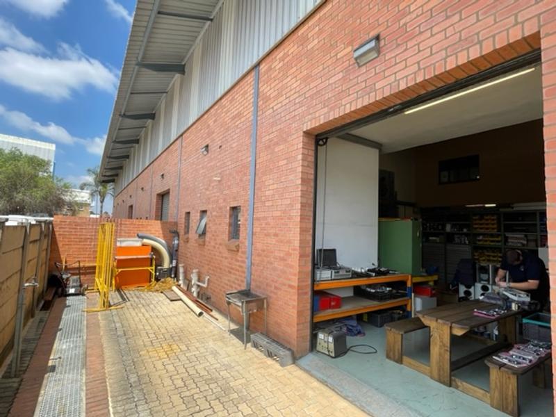 To Let Commercial Property for Rent in Hennopspark Gauteng