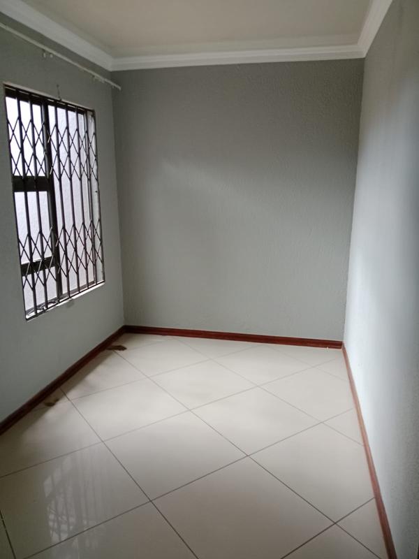 To Let 3 Bedroom Property for Rent in Dawn Park Gauteng
