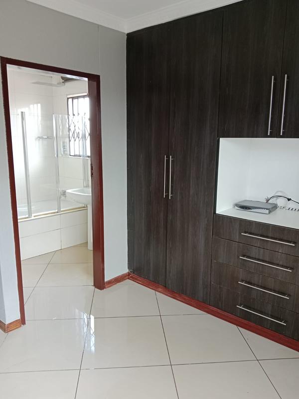 To Let 3 Bedroom Property for Rent in Dawn Park Gauteng