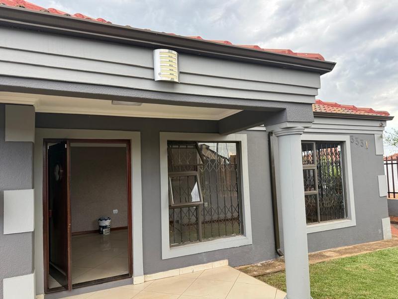 To Let 3 Bedroom Property for Rent in Dawn Park Gauteng