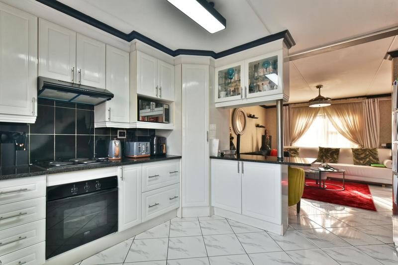 3 Bedroom Property for Sale in New Market Gauteng