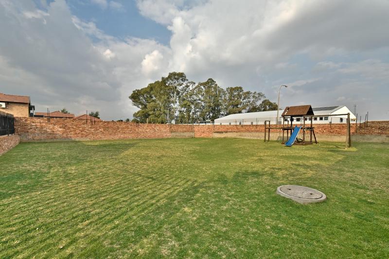 3 Bedroom Property for Sale in New Market Gauteng