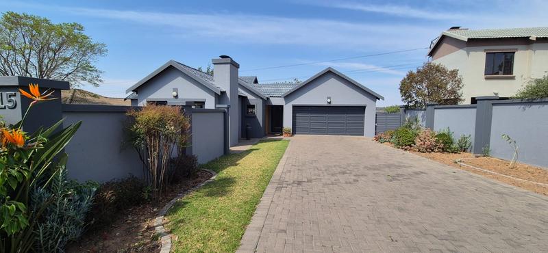 To Let 3 Bedroom Property for Rent in Midstream Estate Gauteng
