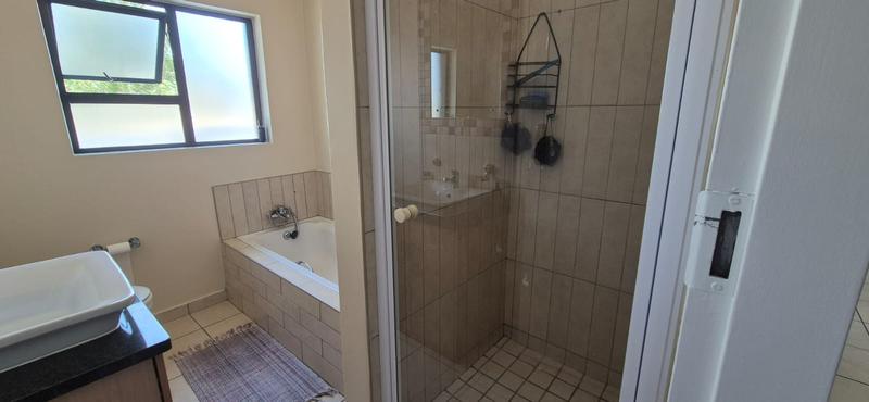 To Let 3 Bedroom Property for Rent in Midstream Estate Gauteng