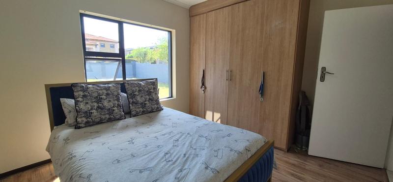 To Let 3 Bedroom Property for Rent in Midstream Estate Gauteng