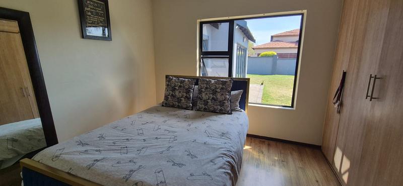 To Let 3 Bedroom Property for Rent in Midstream Estate Gauteng