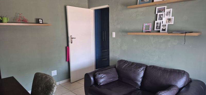 To Let 3 Bedroom Property for Rent in Midstream Estate Gauteng