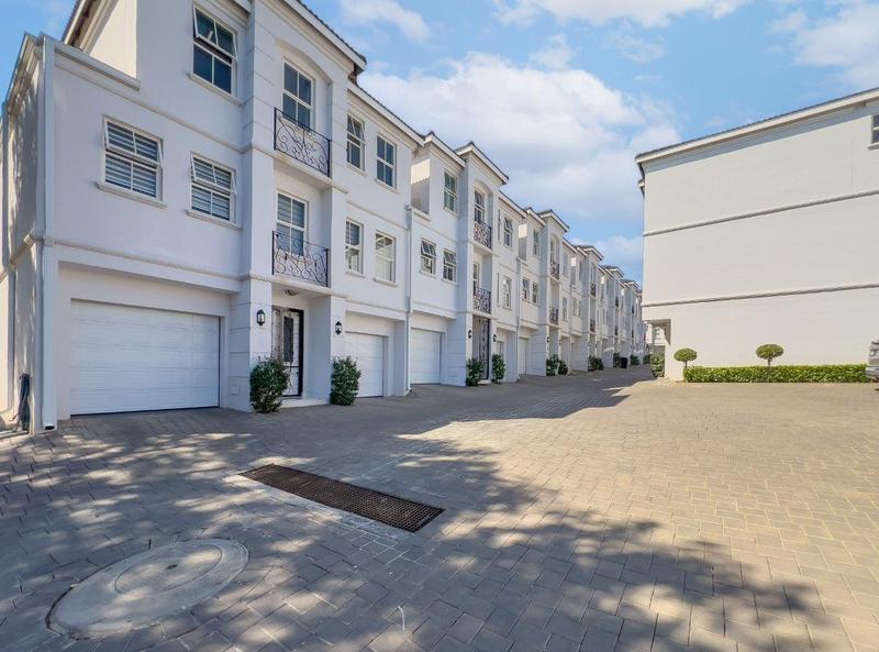 To Let 3 Bedroom Property for Rent in Bryanston Gauteng