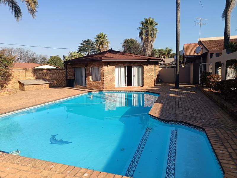 4 Bedroom Property for Sale in Kempton Park Ext 4 Gauteng