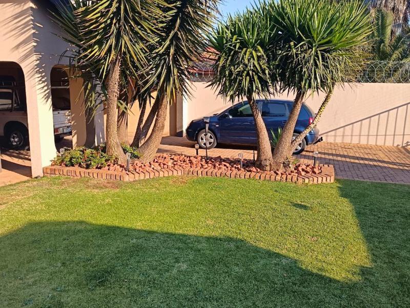 4 Bedroom Property for Sale in Kempton Park Ext 4 Gauteng