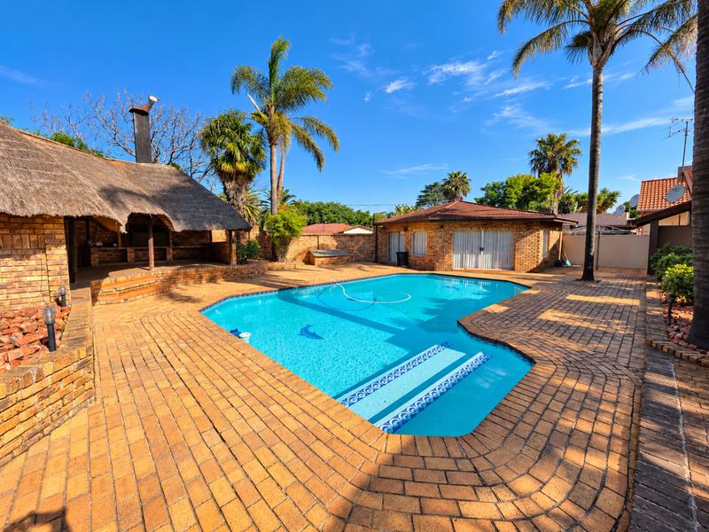 4 Bedroom Property for Sale in Kempton Park Ext 4 Gauteng