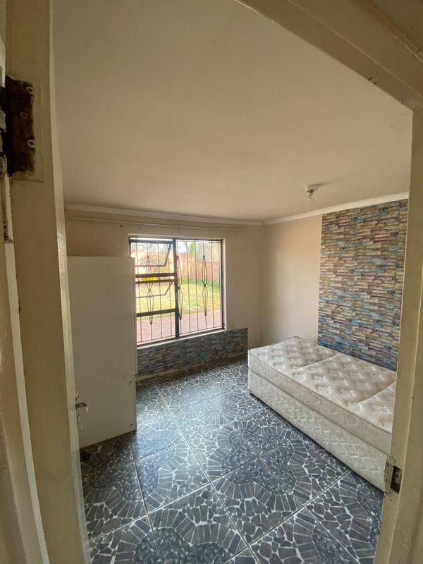 2 Bedroom Property for Sale in Goudrand Gauteng