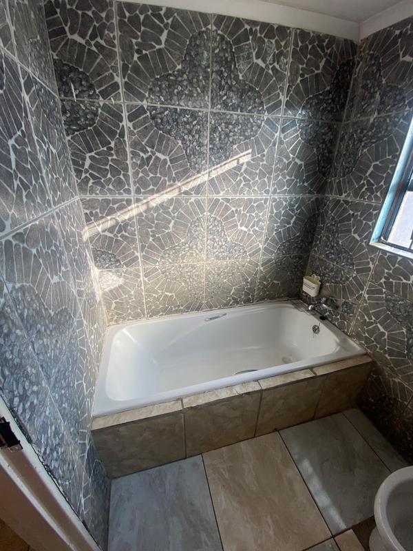 2 Bedroom Property for Sale in Goudrand Gauteng