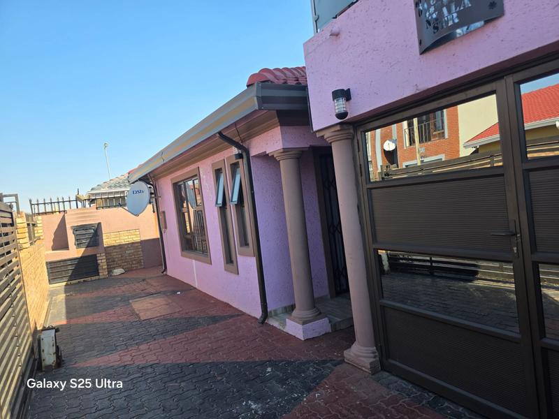 3 Bedroom Property for Sale in Pimville Zone 4 Gauteng