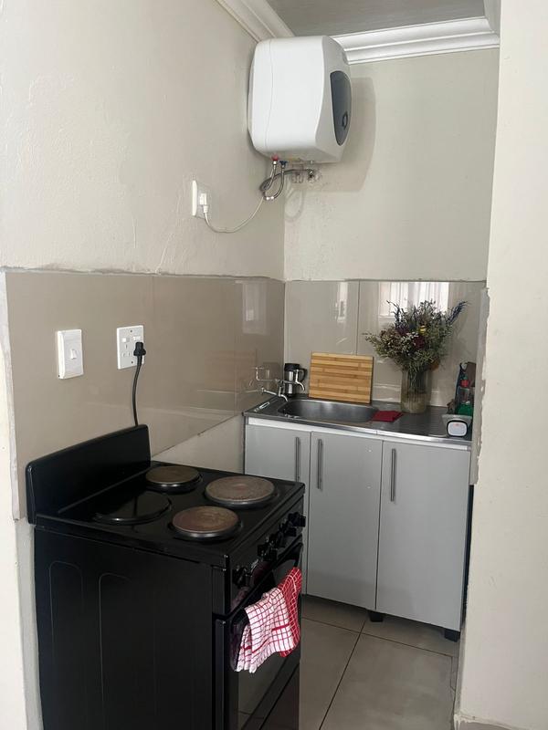 To Let 1 Bedroom Property for Rent in Birchleigh North Gauteng