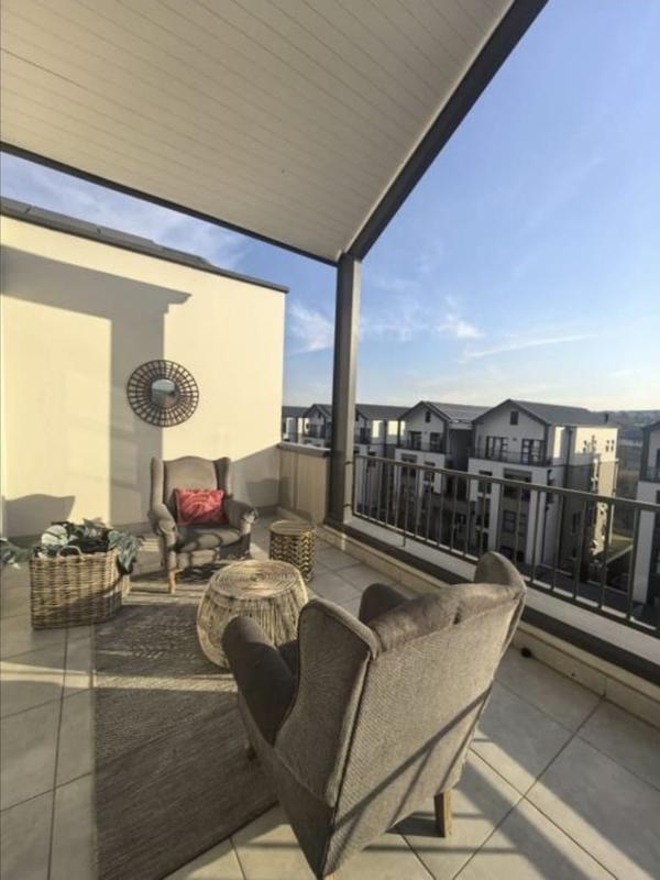 To Let 2 Bedroom Property for Rent in Waterfall Gauteng