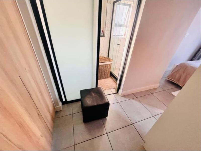 To Let 2 Bedroom Property for Rent in Waterfall Gauteng