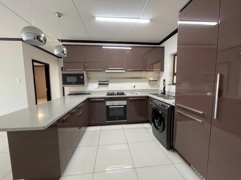 To Let 2 Bedroom Property for Rent in Broadacres Gauteng