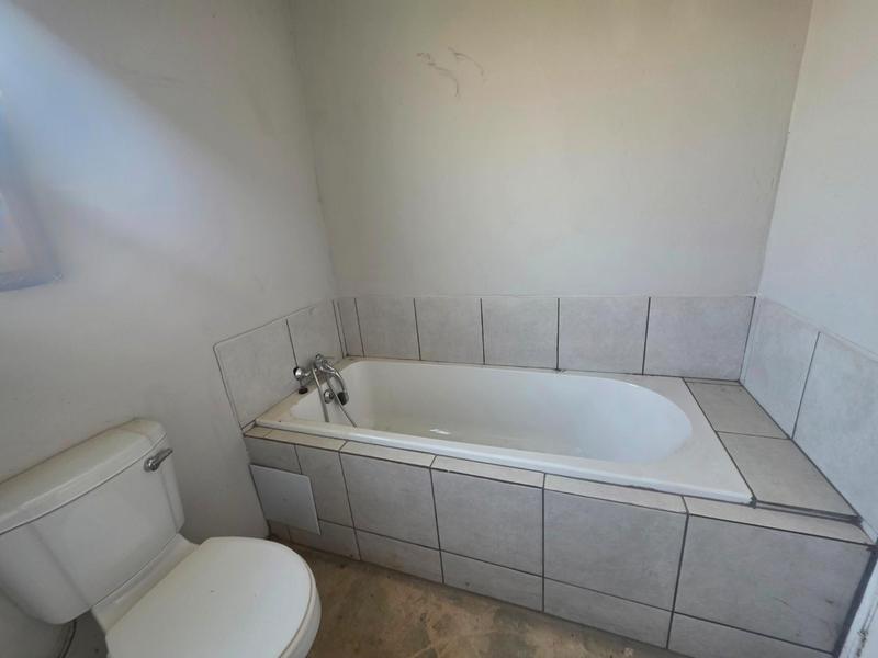 2 Bedroom Property for Sale in Dawn Park Gauteng