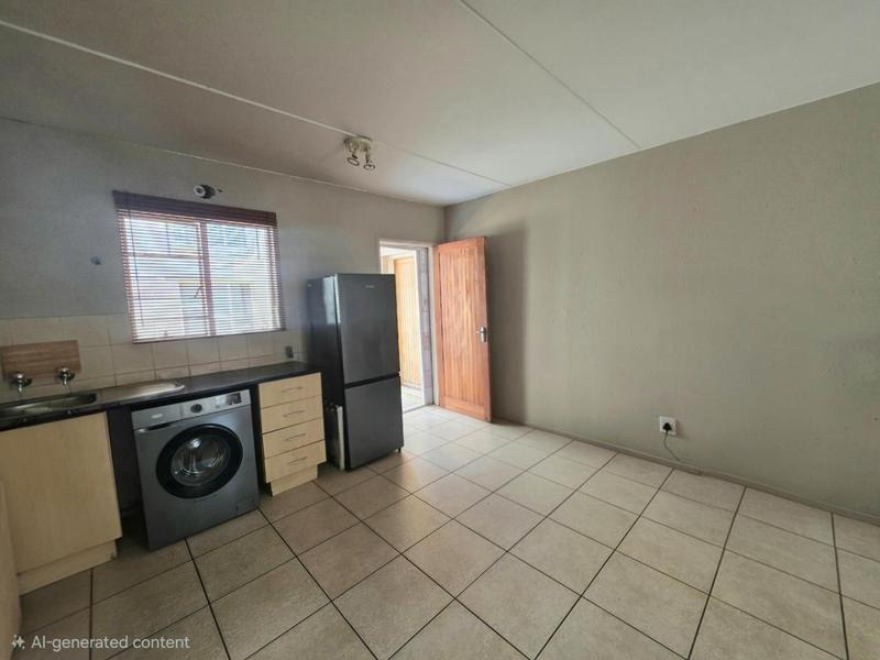 1 Bedroom Property for Sale in Klippoortjie Gauteng