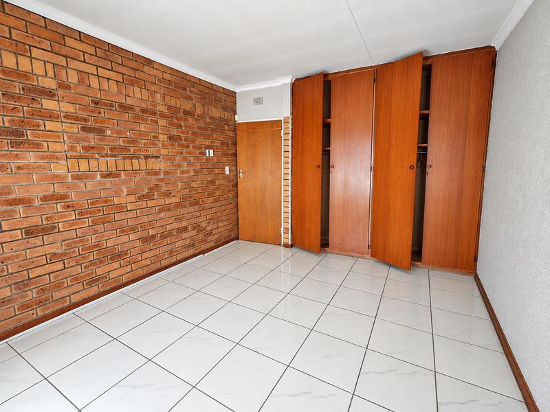 2 Bedroom Property for Sale in Strubenvale Gauteng