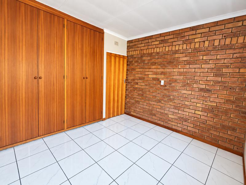 2 Bedroom Property for Sale in Strubenvale Gauteng